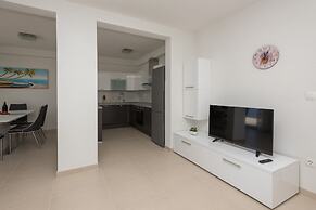 Apartments Mladen