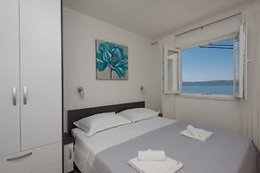 Apartments Mladen