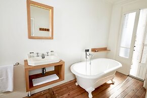 Hidden Bay Hotel