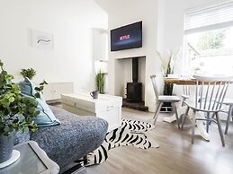 Central Stamford Townhouse