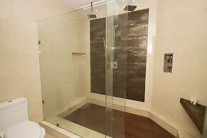 Downtown Apartment Oasis 12