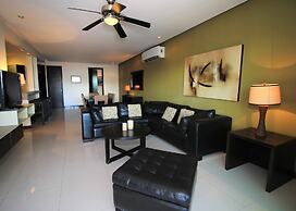 Downtown Apartment Oasis 12