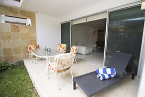Downtown Apartment Oasis 12