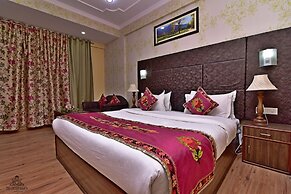 Hotel The Grand Mamta