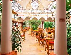 Plaza Magnolias Suites