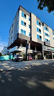 BE Suites Hotel Cali