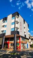 BE Suites Hotel Cali