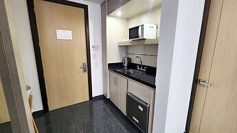 BE Suites Hotel Cali