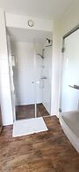 Domovoj Apartments and Rooms