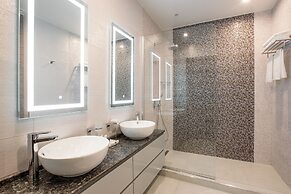 LETO Boutique Hotel
