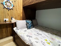AMU Dreamhouse - Hostel