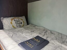 AMU Dreamhouse - Hostel