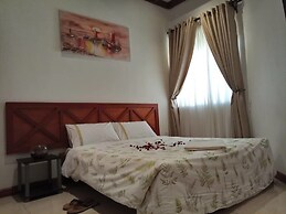 Kaazi LakeFront Villas