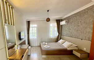 Alasonya Otel Alacati by Lamira