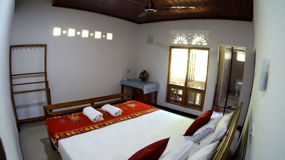 Bee Line Home Stay