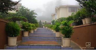 Hotel Hilltone