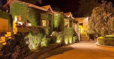Hotel Hilltone