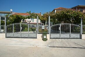 Villa Mami