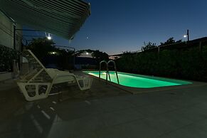 Villa Mami