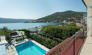 Villa Mami