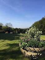 Burleigh Court