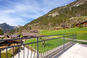 Alpine Apartment With Stunning Views