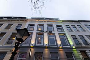 hotel emma next