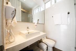 Azure Lofts & Pool Hotel