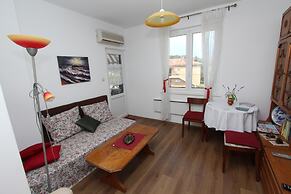 Apartment Dina