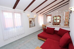 Apartments Villa Lucu