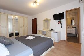 Guest House Mafi