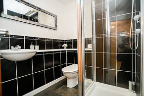 Beach Boulevard Apartment