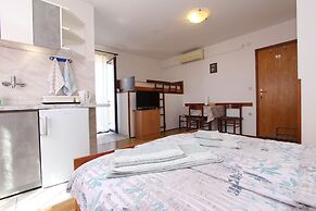 Apartments Miriana