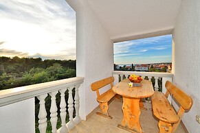 Ina Apartments