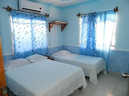 Casa Marazul (Playa Larga)