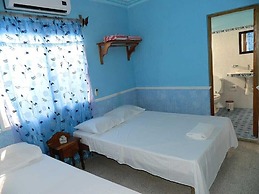 Casa Marazul (Playa Larga)