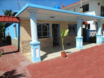 Casa Marazul (Playa Larga)