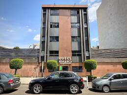 Hotel Monarca