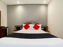 Hotel Monarca