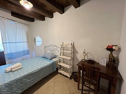 L'Antica Torre Caralis Holiday