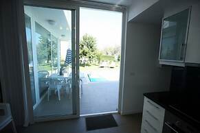 Feronia B8