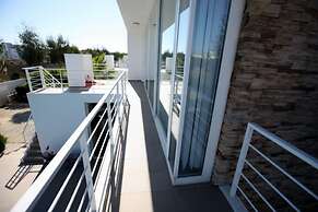 Feronia B8