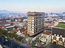 ARTOTEL Gajahmada Semarang