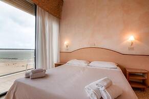Hotel Crown