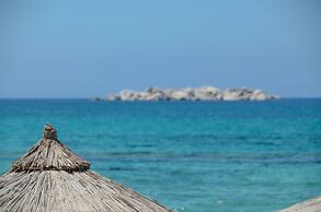 Glaronissi Beach