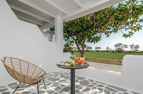 Glaronissi Beach