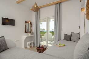 Glaronissi Beach