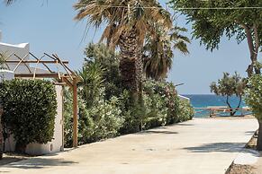 Glaronissi Beach