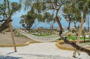 Glaronissi Beach