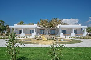 Glaronissi Beach
